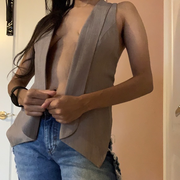 Guess Vest - Picture 2 of 7